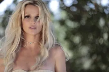 Britney Spears publicará libro de memorias “The Woman in Me”
