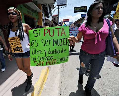 Convocan a la marcha de las putas en Puebla