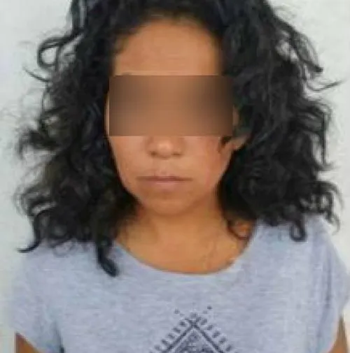 Policía estatal aseguro a mujer en posesión de dosis de LSD