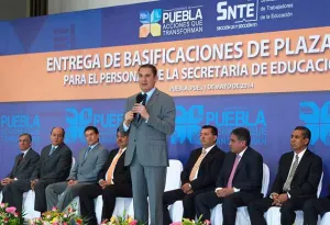Gobierno estatal entrega 3,491 basificaciones a maestros del SNTE