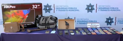 Ubicó y detuvo SSC de Puebla a tres personas por robo a sucursal Elektra de bulevar Xonacatepec