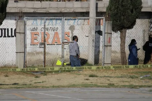 Abandonan a hombre en bolsa para basura en la colonia 3 de Mayo