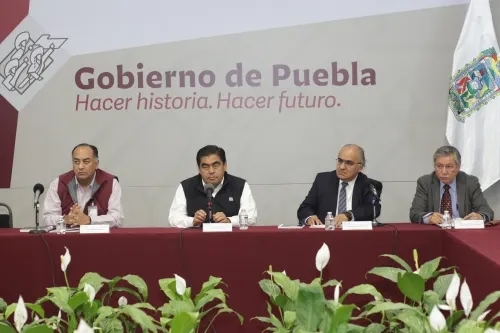 Aumenta a 15 personas con casos de Covid-19 en Puebla: Salud
