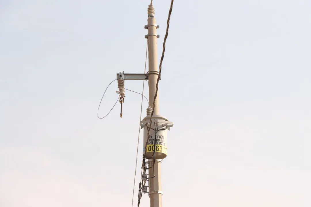Inaugura Ariadna Ayala ampliación de red eléctrica en la colonia Universidades, en Atlixco