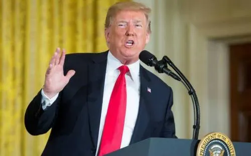 Trump se solidariza con víctimas de tiroteo en Maryland