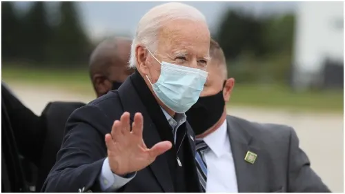 Joe Biden critica a Donald Trump por afirmar que no hay que temerle al COVID-19