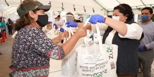 Programa valores a tu mesa llega a los más necesitados en San Andrés Cholula