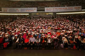 Entrega Moreno Valle cheques del programa “Crédito a la Palabra de la Mujer”