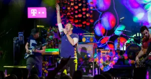 Coldplay abre tercer concierto en la ciudad de México