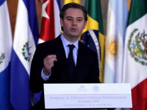 La SEP presenta estrategia nacional de enseñanza del inglés