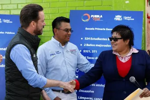 Más escuelas de la ciudad se benefician con la rehabilitación de sanitarios