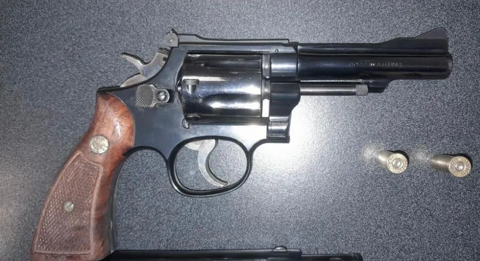 Pistola decomisada