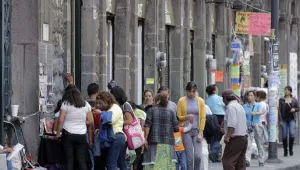 Comerciantes del CH despiden en dos años a mil 500 personas