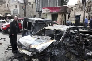Coche bomba mata a 3 y deja varios heridos en Beirut