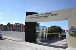 NCM inaugura barda del preescolar ?Francisco I. Madero?