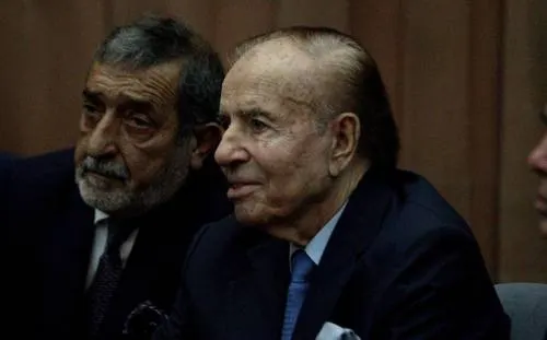 Dan más de tres años de prisión a Carlos Menem, expresidente de Argentina, por fraude