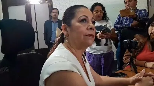 Concejos Municipales de Chignahuapan y Venustiano Carranza despachan en sede alterna por toma de alcaldías