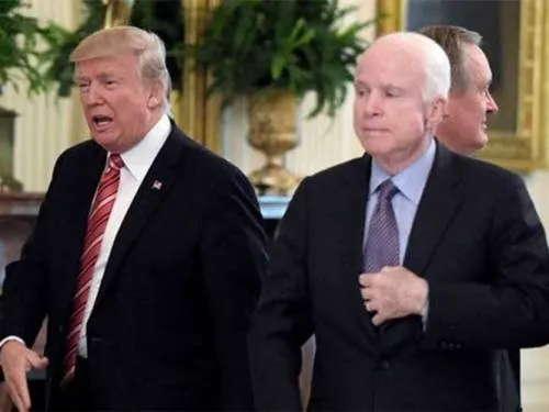 Senador McCain veta a Trump de su funeral