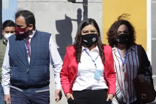 Pide Rivera Vivanco a Barbosa reconsidere y acuda a su informe de labores
