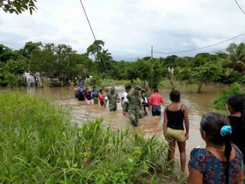 Se eleva a ocho el número de fallecidos por lluvias en Oaxaca
