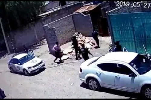 Busca FGE al activista Sergio Rivera en su propia casa