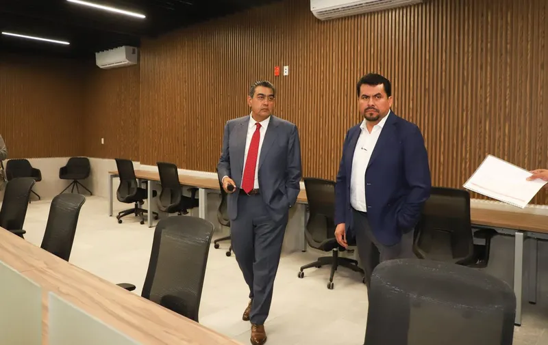 cespedes-recorrido-nueva-sede-del-congreso-pue