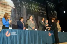 BUAP entrega promociones a 375 académicos