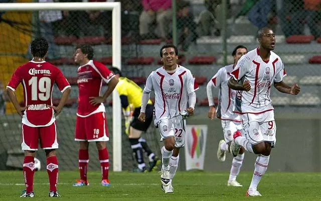 Lobos BUAP borra del mapa al Toluca; gana 1-3 como visitante