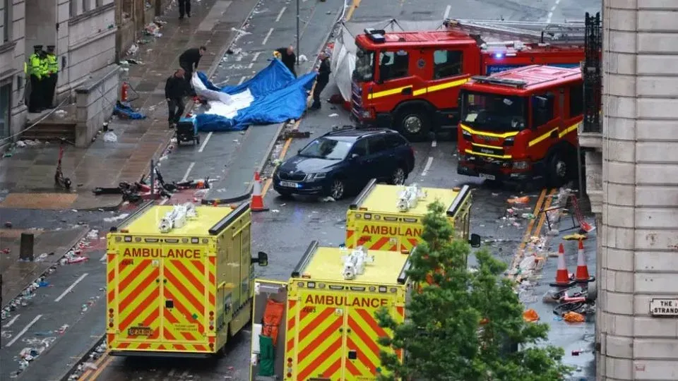 Atropello masivo en festejos del Liverpool deja varios heridos