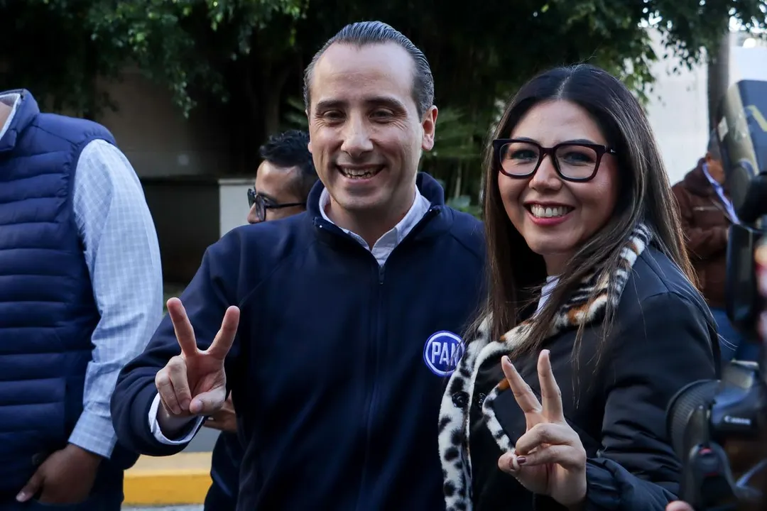 Mario Riestra Genoveva Huerta