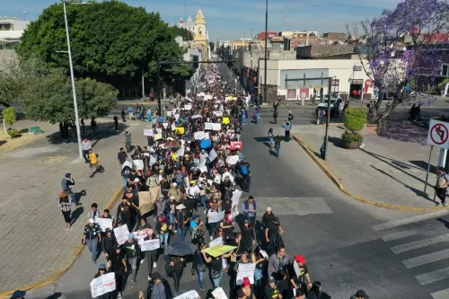 Marcha de estudiantes muestra que en Puebla no hay represión