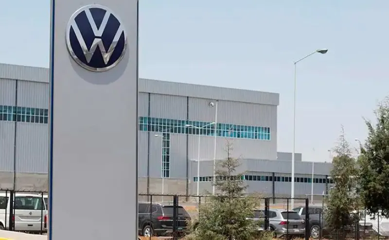Muy cerca, la huelga en Volkswagen
