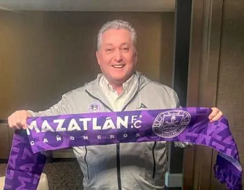 Mazatlán anuncia a Víctor Manuel Vucetich como su nuevo entrenador