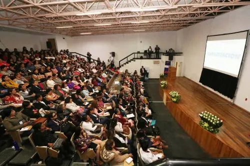 Secretaría de Salud capacita a encargados de cooperativas y tiendas escolares