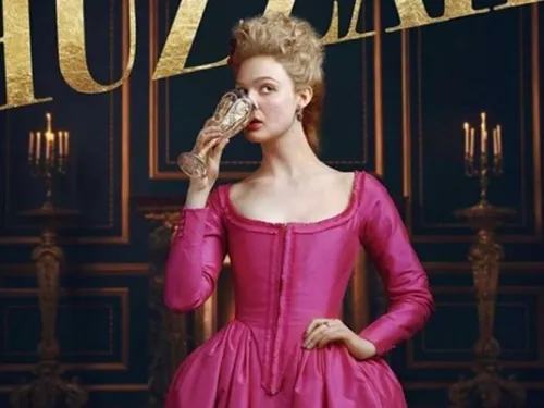 Elle Fanning retrata el lado satírico de Catalina la Grande