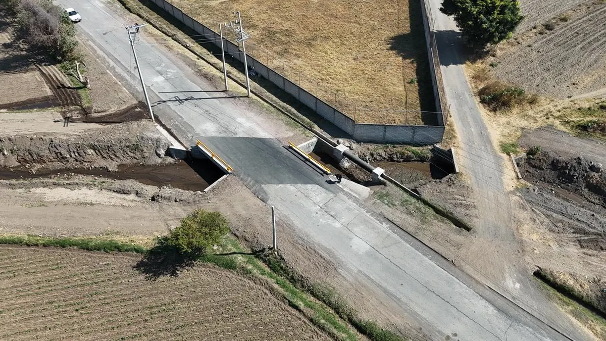 Ariadna Ayala entregó la rehabilitación del puente alcantarilla en Atlixco