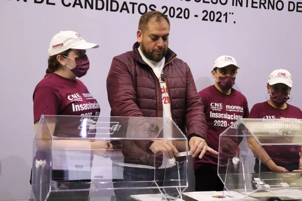 Dos regidores capitalinos obtienen candidaturas a diputación federal plurinominal 