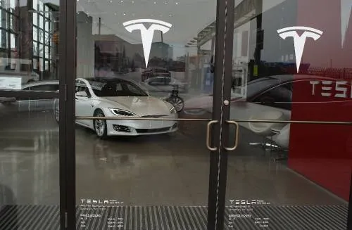 Valor bursátil de Tesla supera al de General Motors