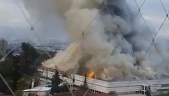 Se incendia hospital de pacientes Covid en Chile