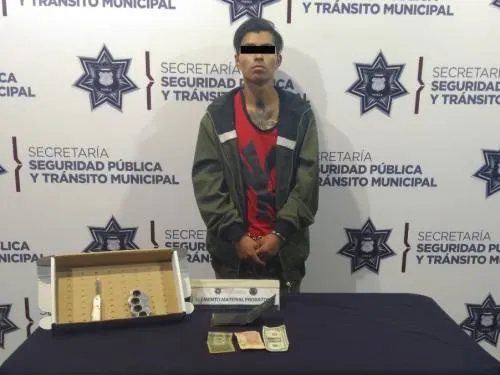 Detuvo Policía Municipal de Puebla a dos varones por robo a transporte público