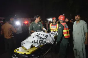 Atentado en parque público deja más de 50 muertos en Pakistán