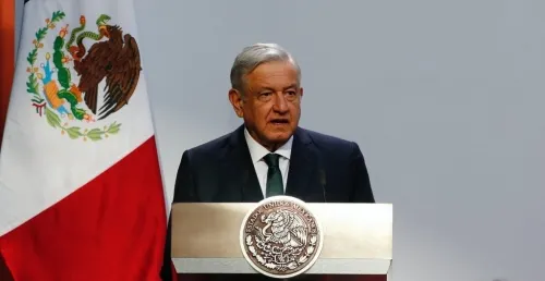 Padres de niños con cáncer denunciarán a AMLO y a titulares de Salud por la “mentira del robo”