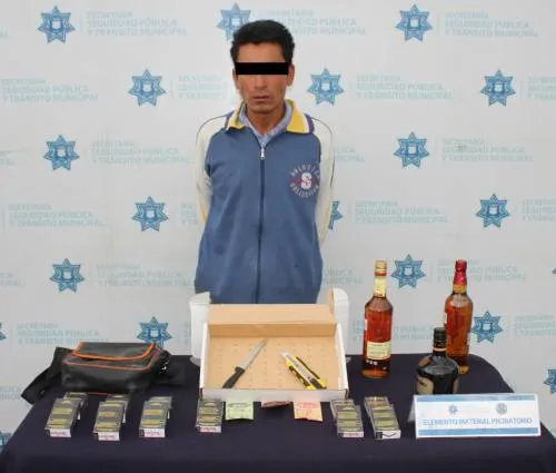 Arrestan a asaltante de tienda Oxxo