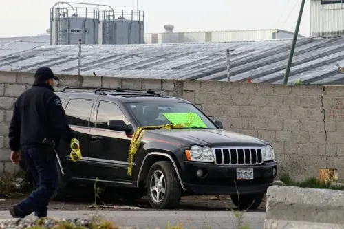 Abandonan a un hombre con narcomensaje en el Parque Industrial Chachapa