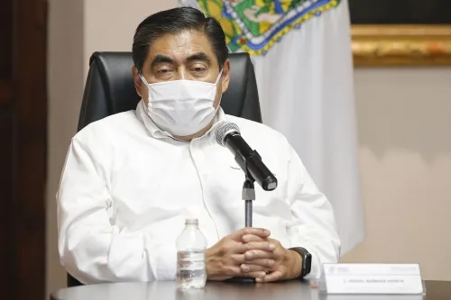 Gran parte del desfalco en Puebla se justificó con facturas falsas: Barbosa