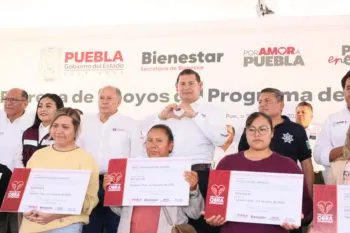 En Tepeaca, Alejandro Armenta entrega más de 7 mdp en obra comunitaria