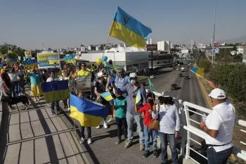 Desde Puebla, ucranianos y rusos piden un alto a la guerra