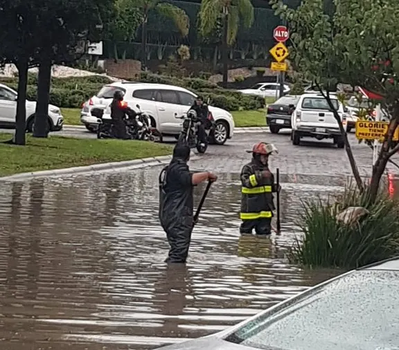 lluvia-lomas-de-angelopolis-inundaciones