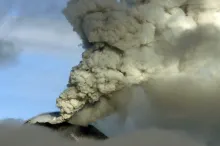 Sube alerta volcánica a Fase 3