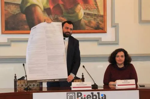 Presenta Sánchez Galindo convocatoria para elecciones en juntas auxiliares de Puebla Capital
